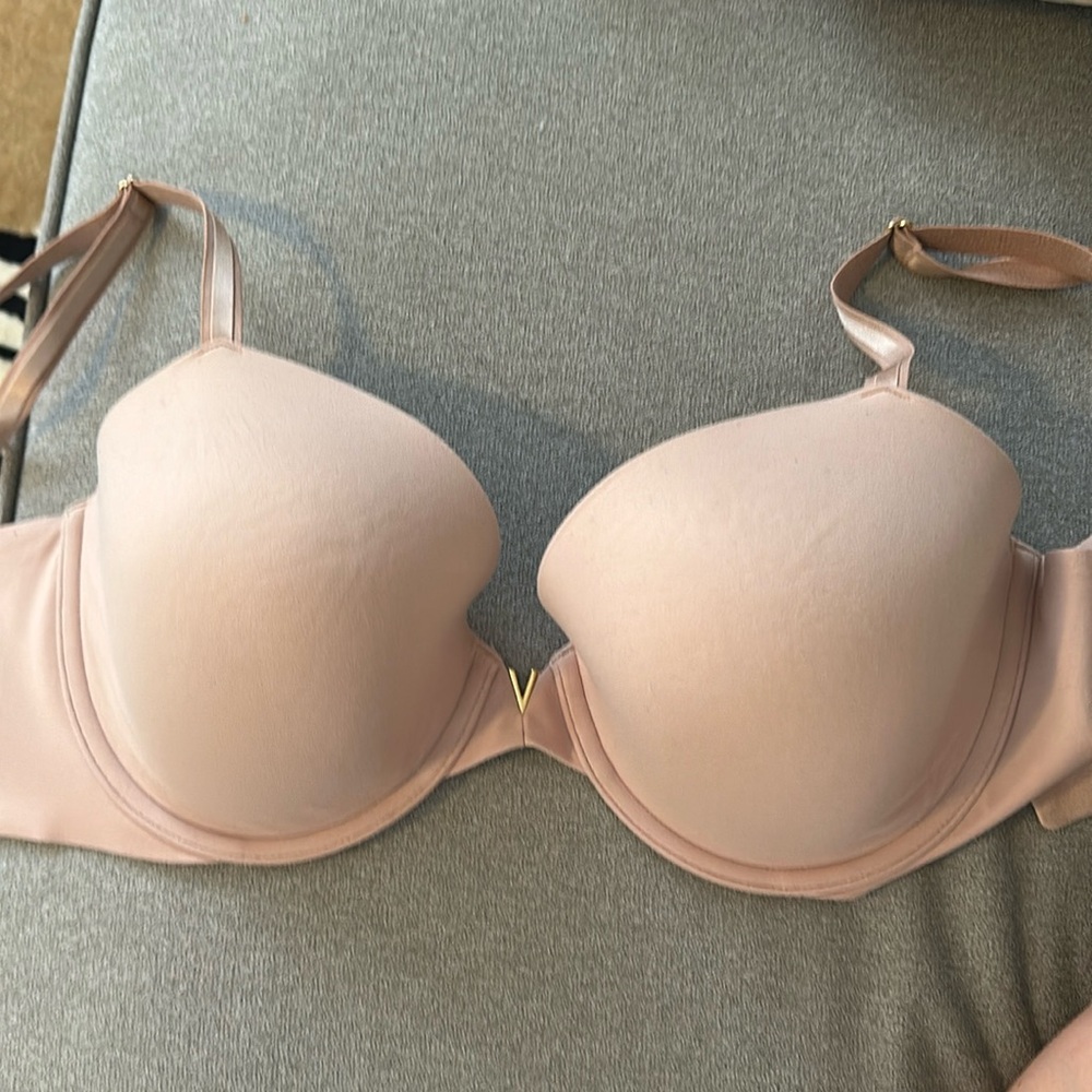 Victorias secret Love cloud 32G excellent cond bra